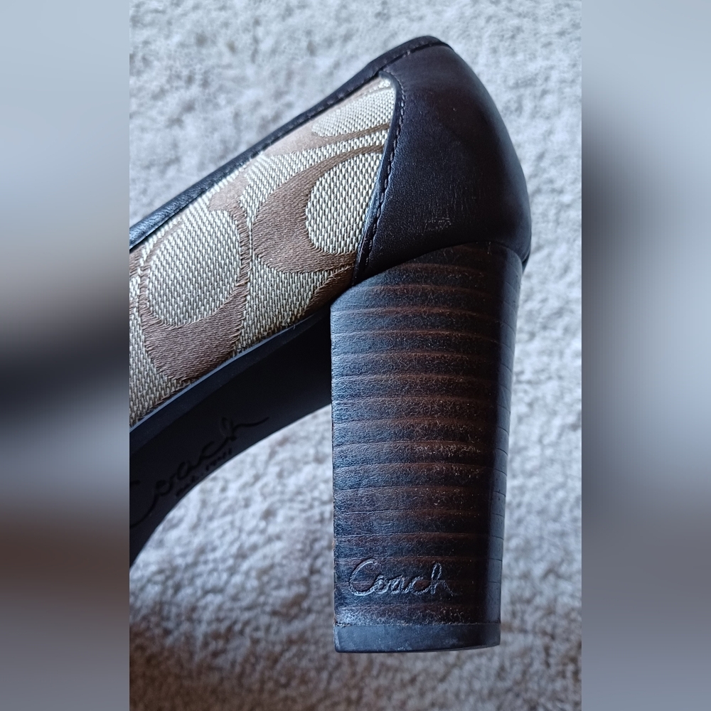 COACH Shoes - Picture 4 of 6